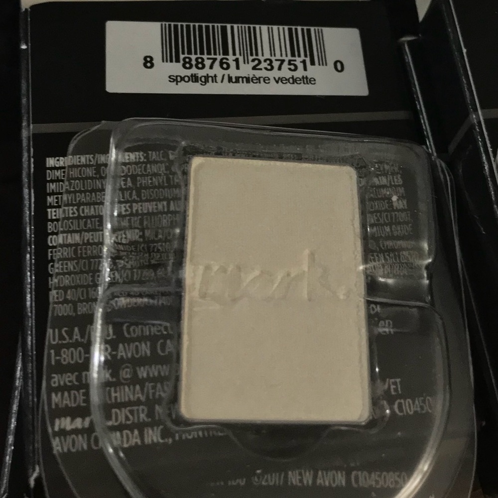 Eye shadow spotlight and antique